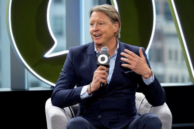 julie dill and hans vestberg
